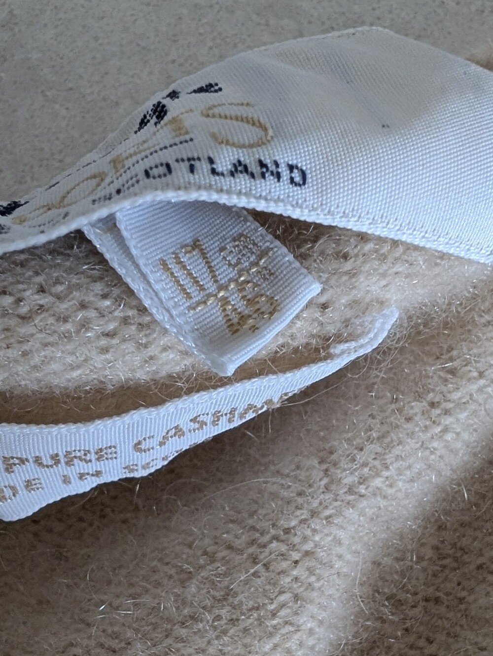 Pringle Of Scotland 100% Cashmere Approx Large V Neck Cream Sweater - Picture 7 of 14